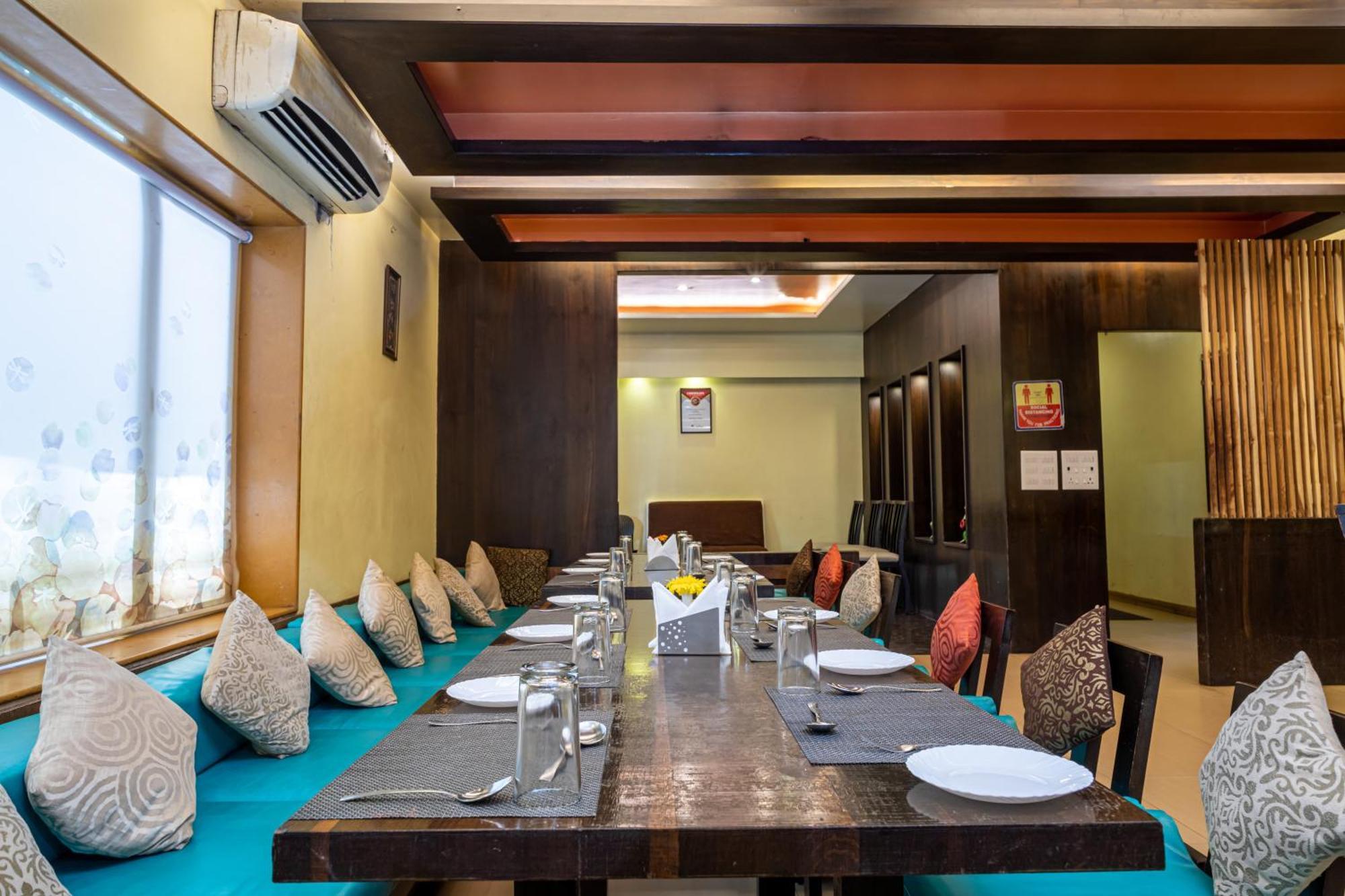 Hotel Rama Heritage Nashik Exteriör bild