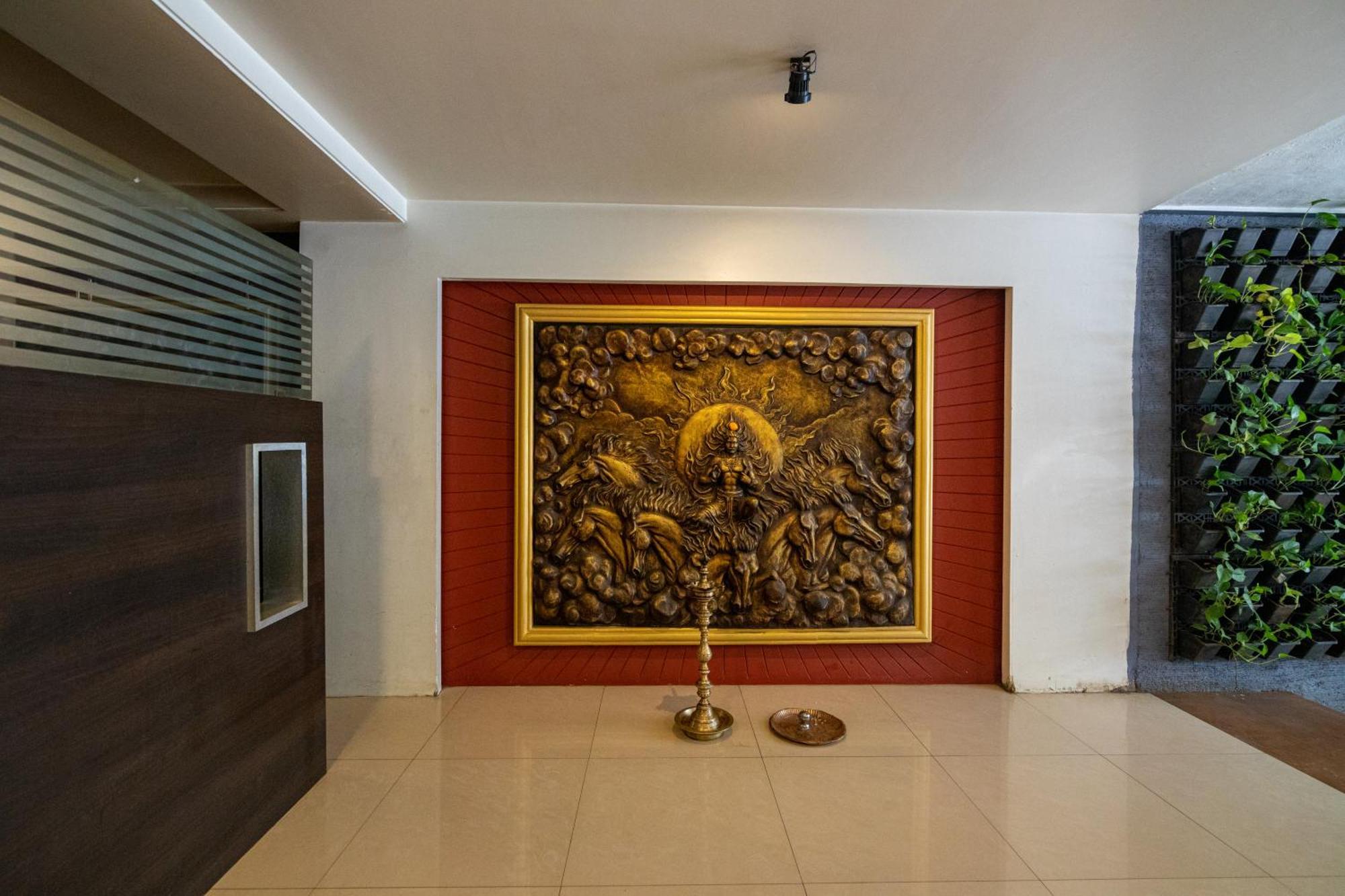 Hotel Rama Heritage Nashik Exteriör bild