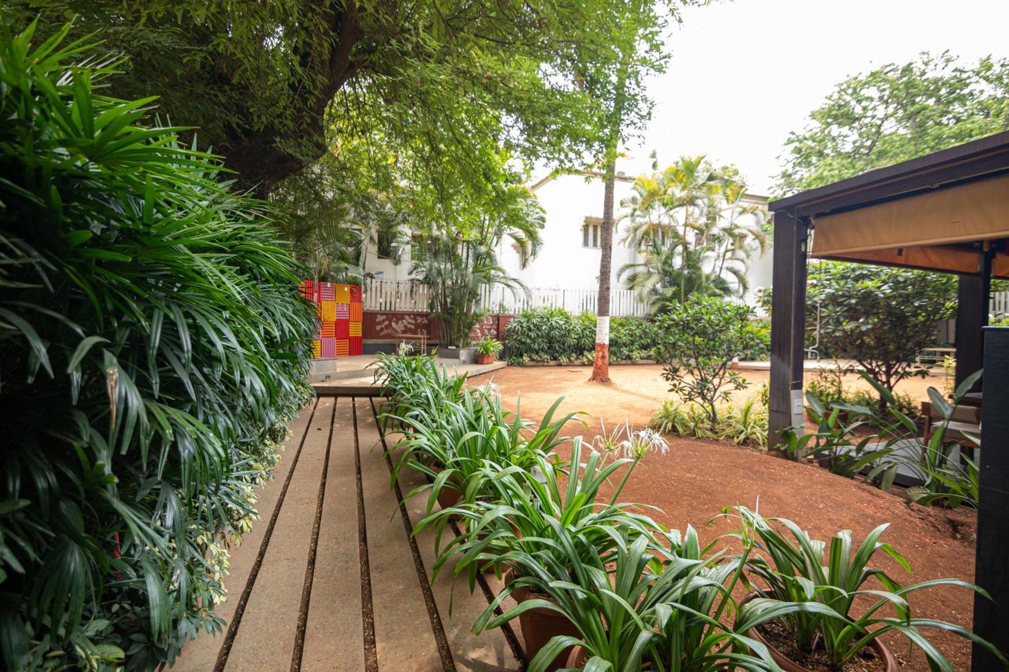 Hotel Rama Heritage Nashik Exteriör bild